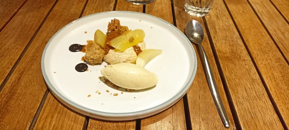 Dessert Poire Mousse Et Glace Vanille